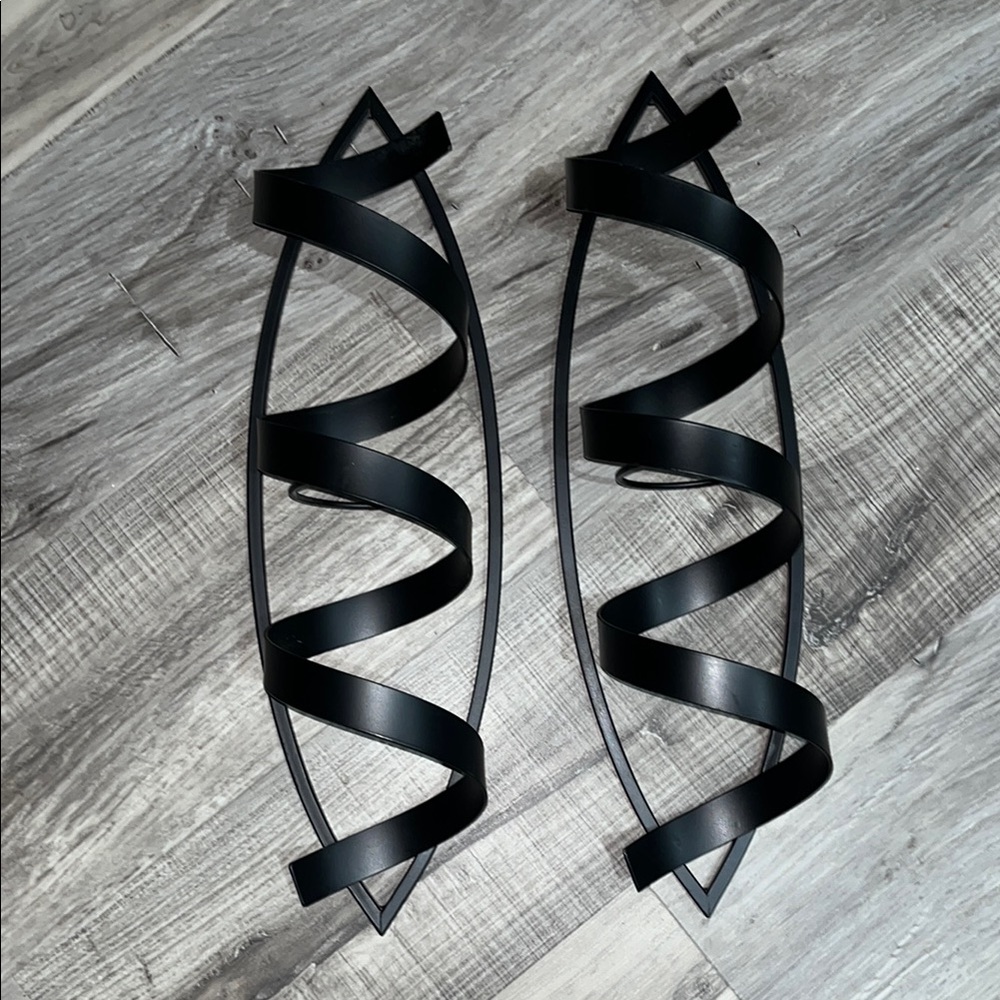 2x WALL SCONCE